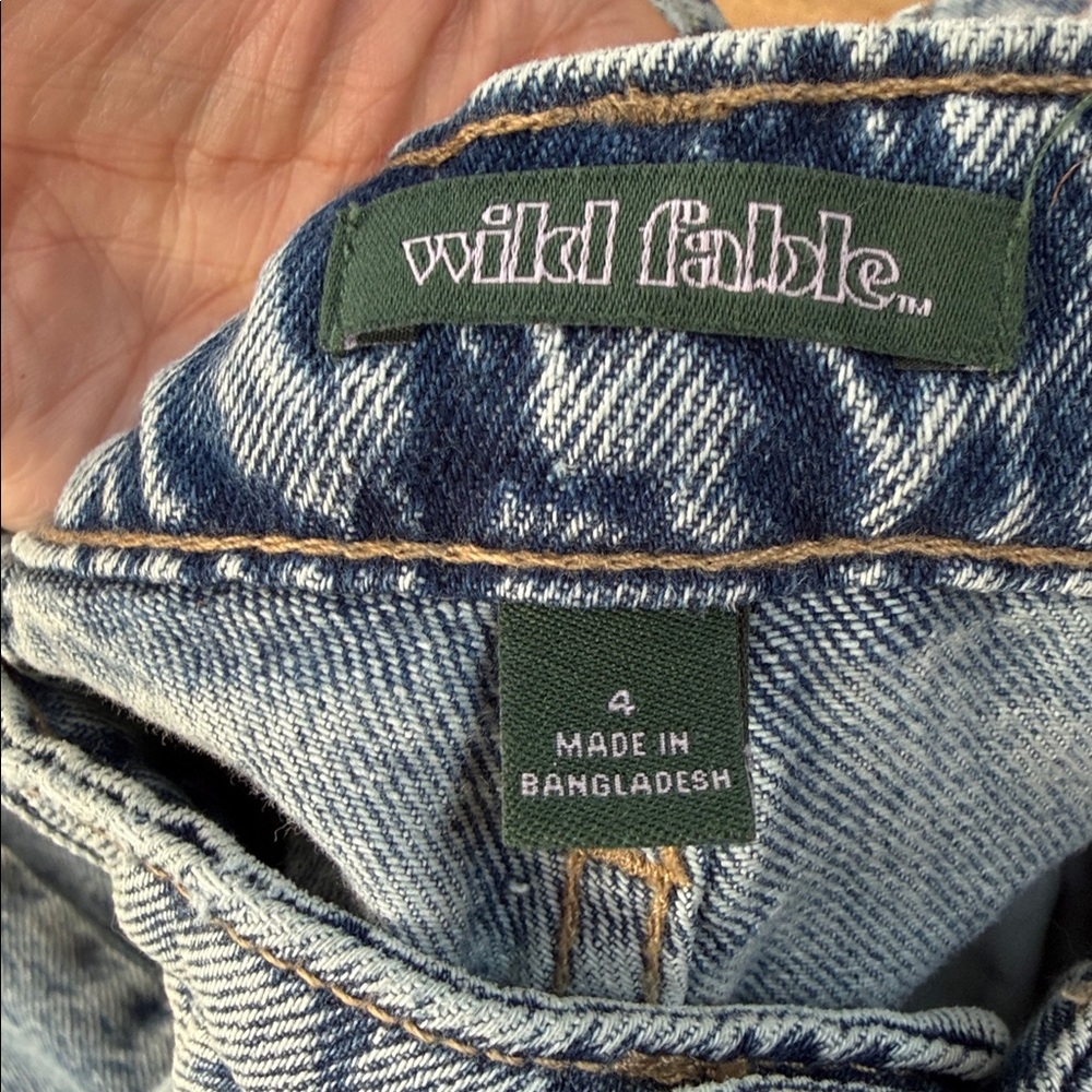 Wild Fable Mid Rise Barrel Jeans - Size 4 - Picture 4 of 4